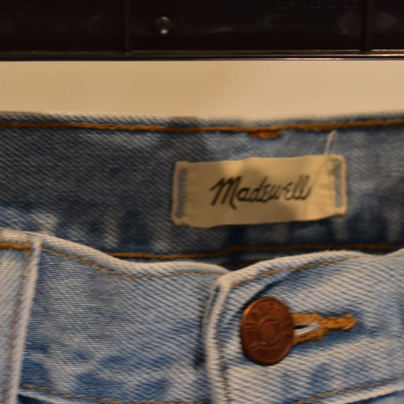 Madewell Light Wash Relaxed Denim Jean Shorts - Picture 3 of 4